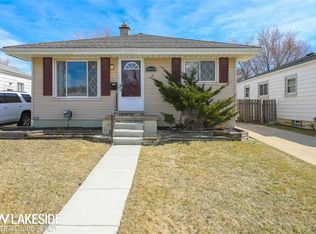 24620 Hayes Ave, Eastpointe, MI 48021