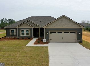 982 McCranie Dr, Metter, GA 30439