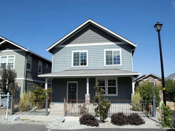 237 Willow Way, Talent, OR 97540
