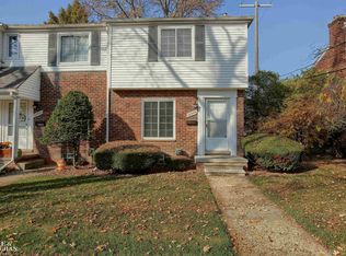 22959 Allen Rd, Saint Clair Shores, MI 48080