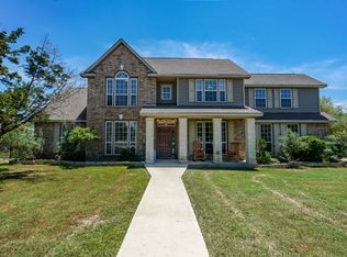 215 Skye Dr, Kerrville, TX 78028