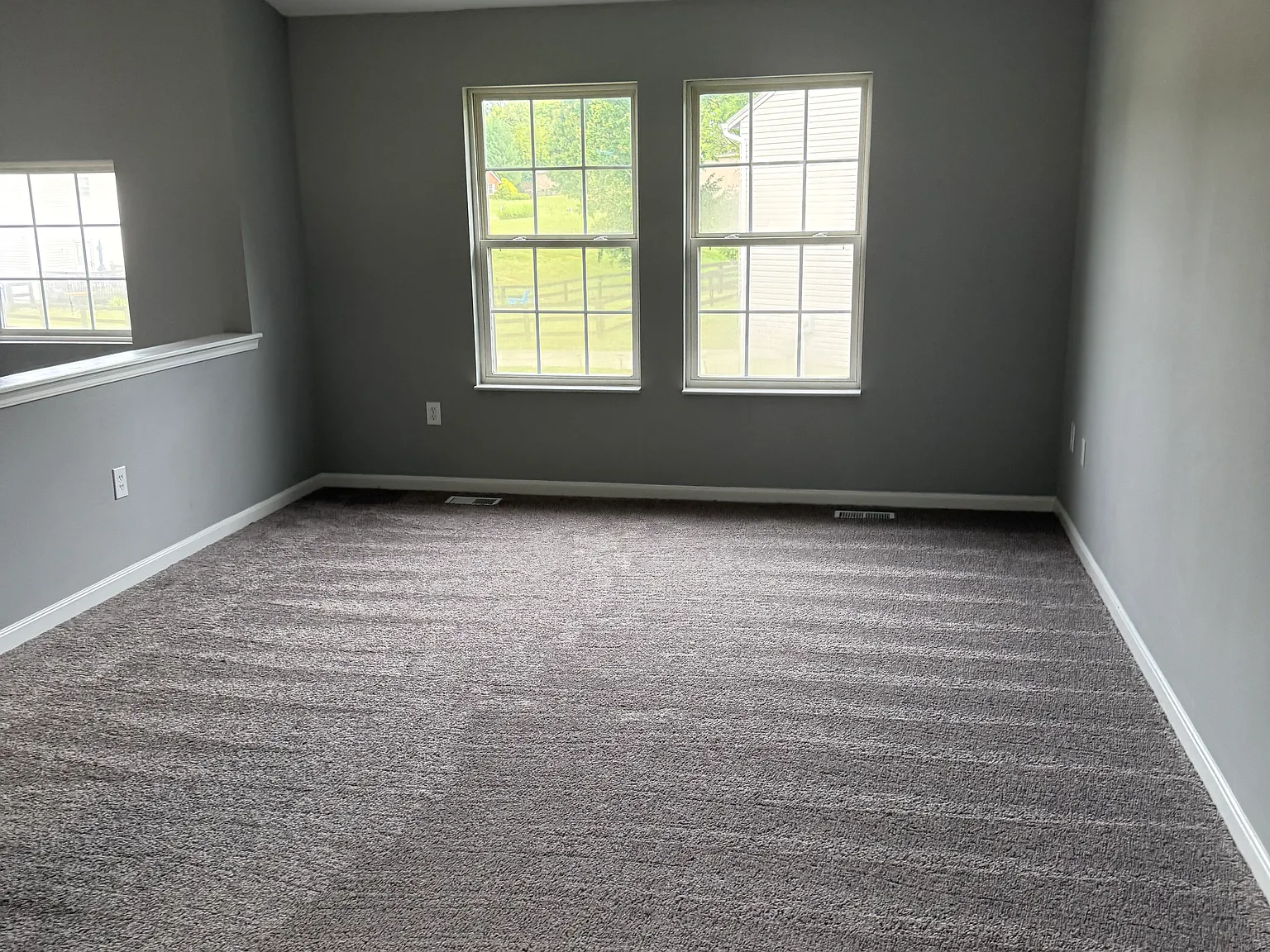 3 bed, 2.5 bath, 1656 sqft, $1,995 — Photo 2