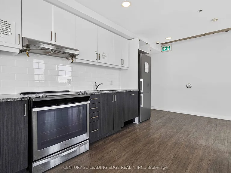 1900 Simcoe St N #628 — Photo 10