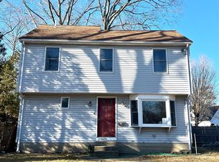 61 McAlee Ave, Framingham, MA 01702