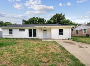 2026 Menefee St, Arlington, TX 76010