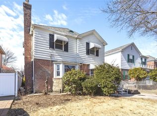 75-34 193rd St, Fresh Meadows, NY 11366