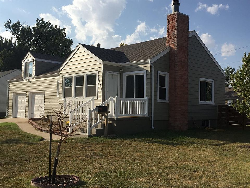1st image of 2400 Walnut Dr