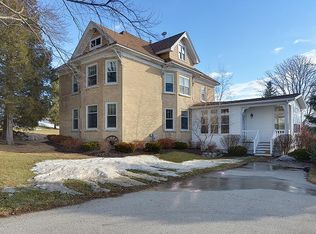 N6950 Oriole Ln, Fredonia, WI 53021