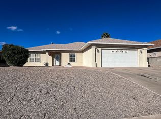 353 Chaco Dr, Alamogordo, NM 88310