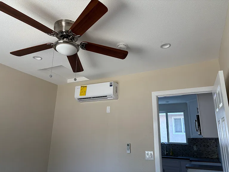 1211 W Jackman St #101 — Photo 6