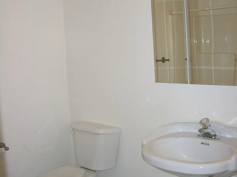 2440 E Calle Bacardi — Photo 6