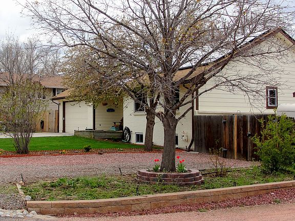 Driveway to Back
