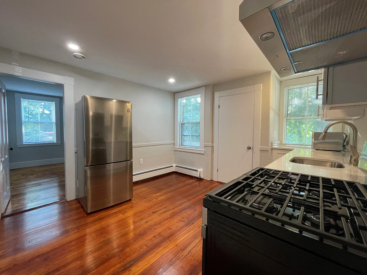 1 bed, 500 sqft, $2,150 — Photo 2