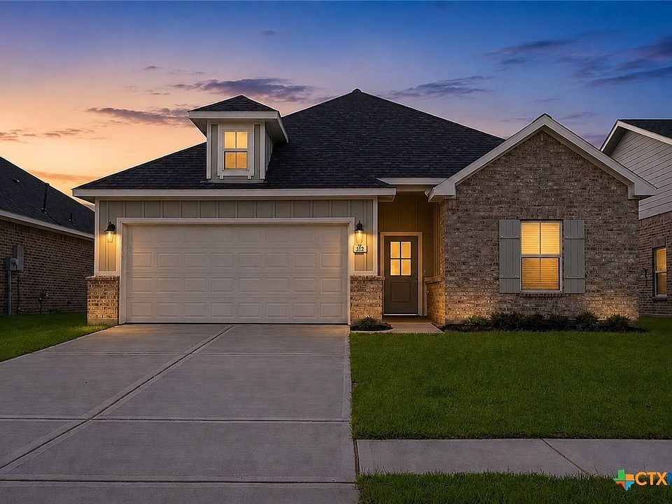 1st image of 312 Cardinal Dr