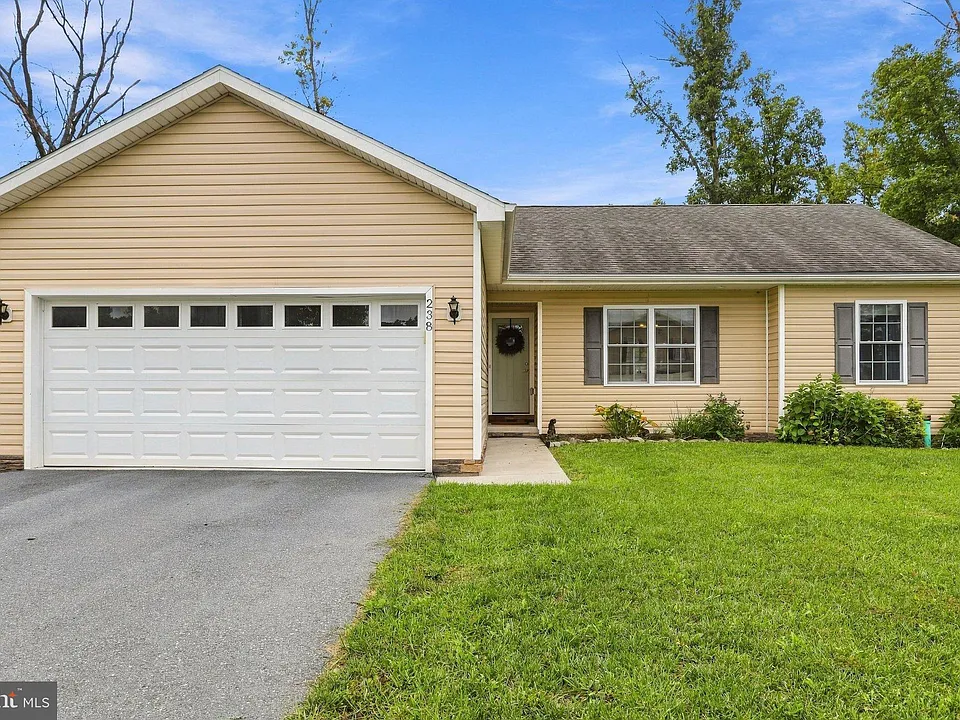238 Basin Dr