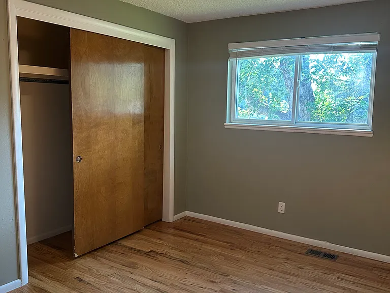 624 S Lawrence Ave #A — Photo 10