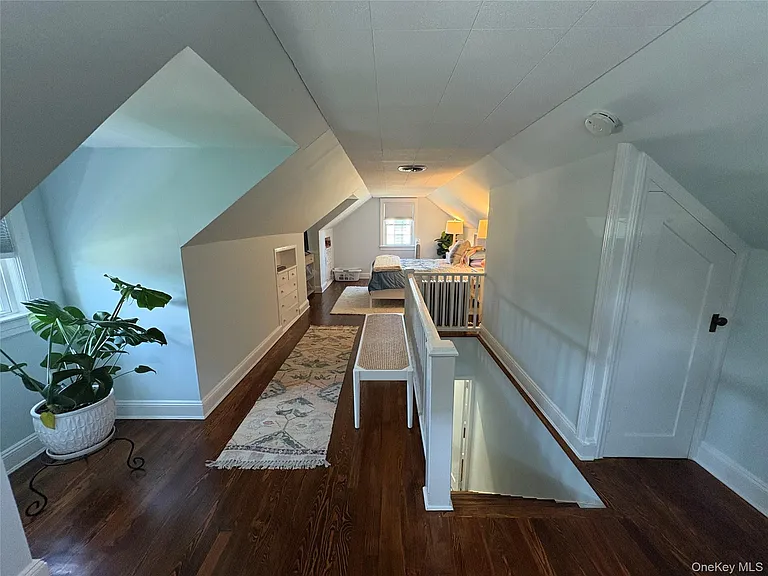 16 Raymond St — Photo 9