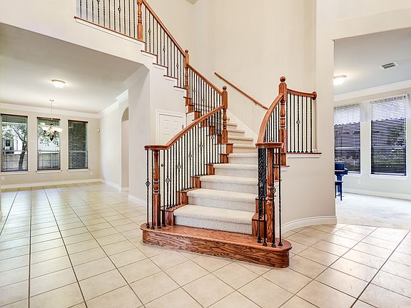 5th image of 11013 Pairnoy Ln