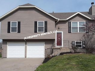 724 E Parma Way, Gardner, KS 66030