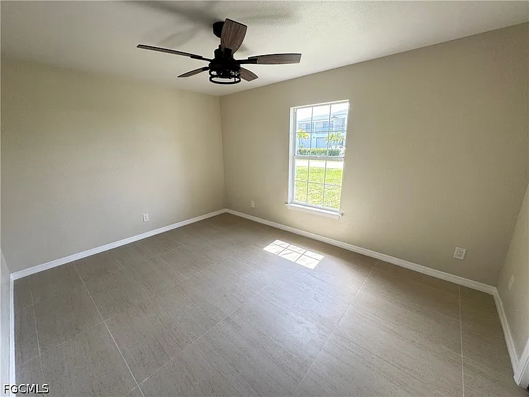 4426 SW Santa Barbara Pl — Photo 29