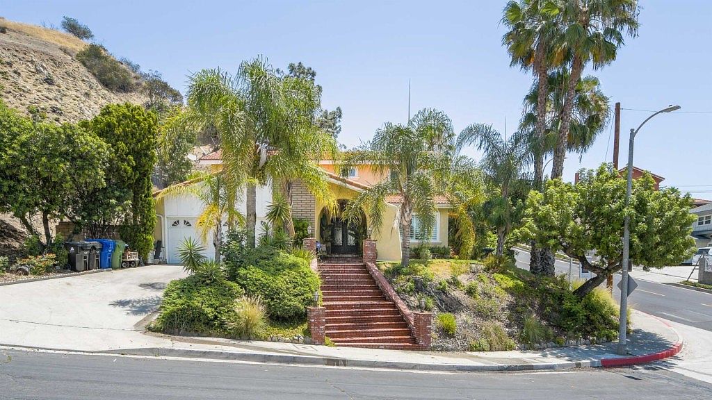 9945 Edmore Pl, Sun Valley, CA 91352 Zillow