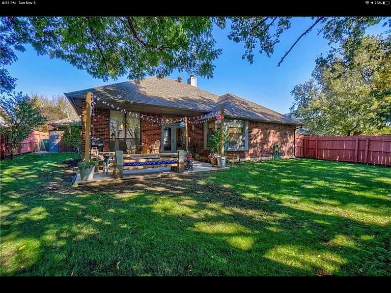 1404 NW 184th St — Photo 3