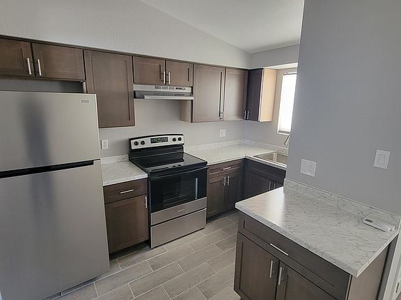 2nd image of 380 Taylor Dr #15