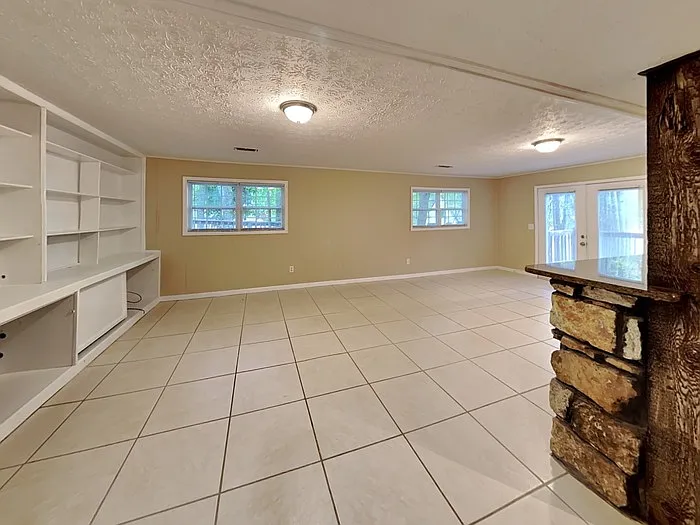 1939 Six Branches Dr — Photo 8