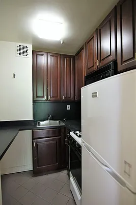 Rented by JK Dansar Corp | media 31