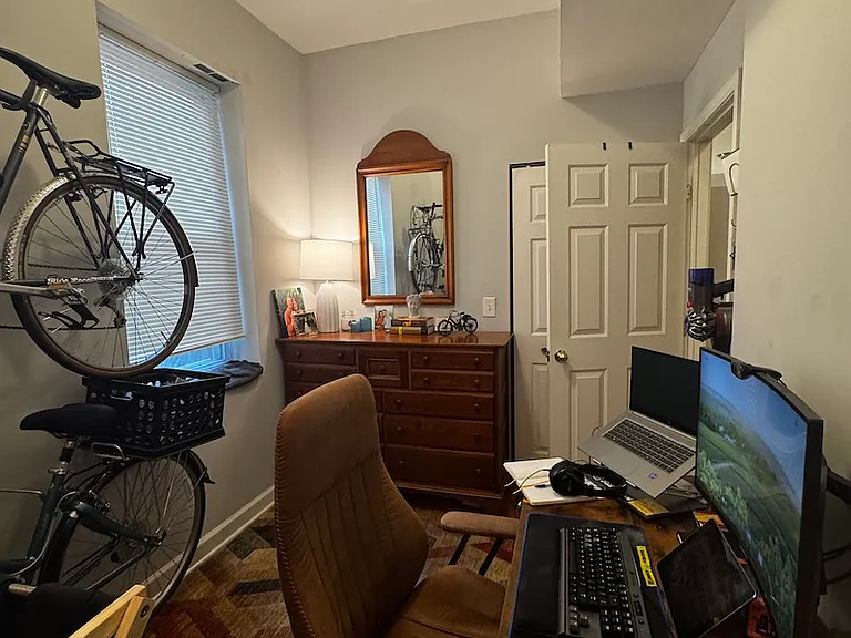 2315 N Greenview Ave #1B — Photo 11