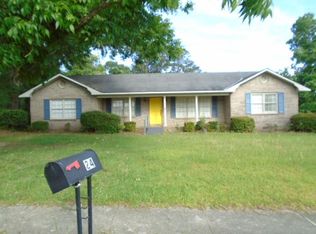 24 Planer Mill Rd, Louisville, AL 36048