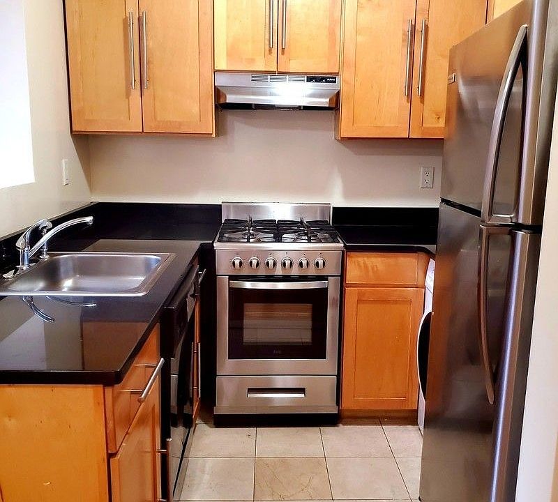 1st image of 102-10 Queens Blvd #305