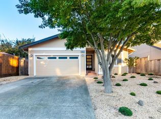 4302 Gilford Ln, Rohnert Park, CA 94928
