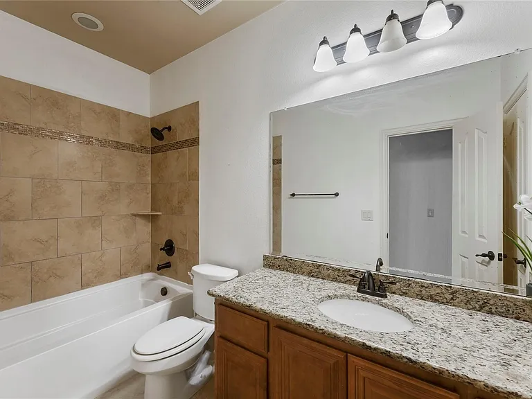 1204 E Shawnee Dr — Photo 24