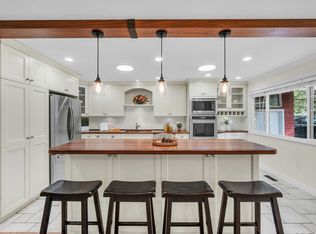 2325 124th St, Surrey, BC V4A3M9