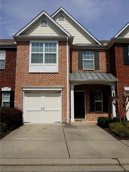 5682 Lawley Dr — Photo 2