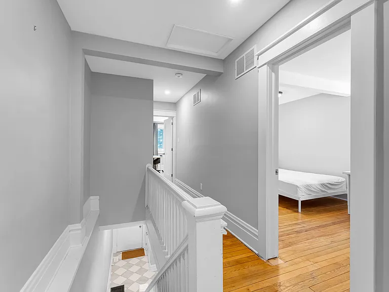 117 Hopewell Ave — Photo 7