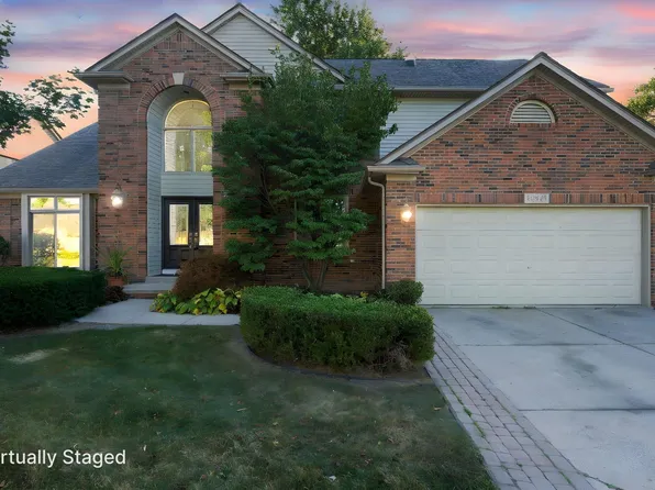 53363 Azalea Dr, Macomb, MI 48042