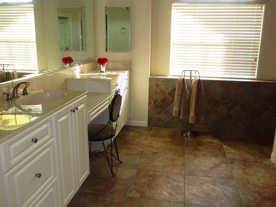 1st image of 39 Long Meadow Pl