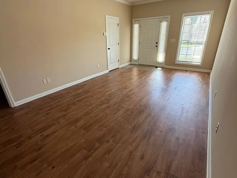 6717 Covington Villas Ln — Photo 3