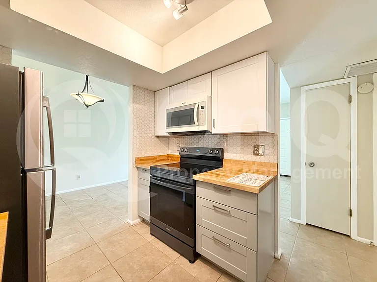 629 N Mesa Dr #15 — Photo 7