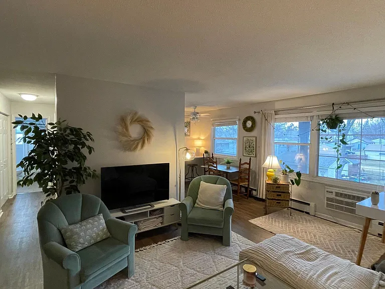 714 Spring St NE #10 — Photo 27