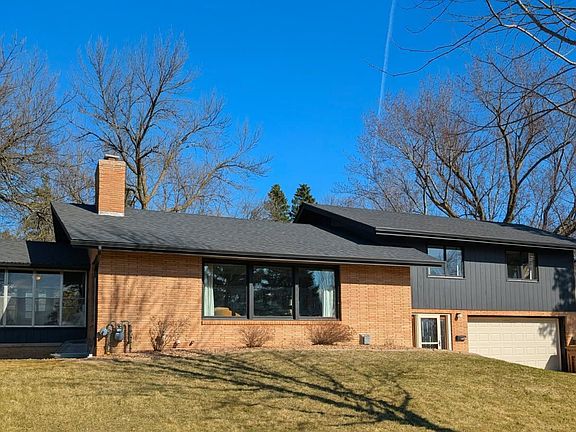 2nd image of 1308 Ridgeview Dr