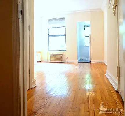 Rented by Manhattan Connection | media 7