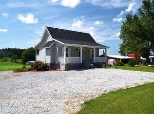 13685 Holloway Rd, Gravette, AR 72739