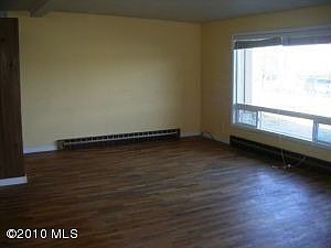 2nd image of 406 N Marilyn Ave