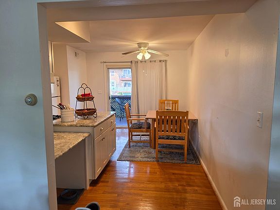5th image of 44 Judson St APT 10A