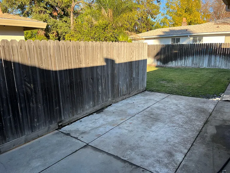 6260 Riverside Blvd — Photo 19