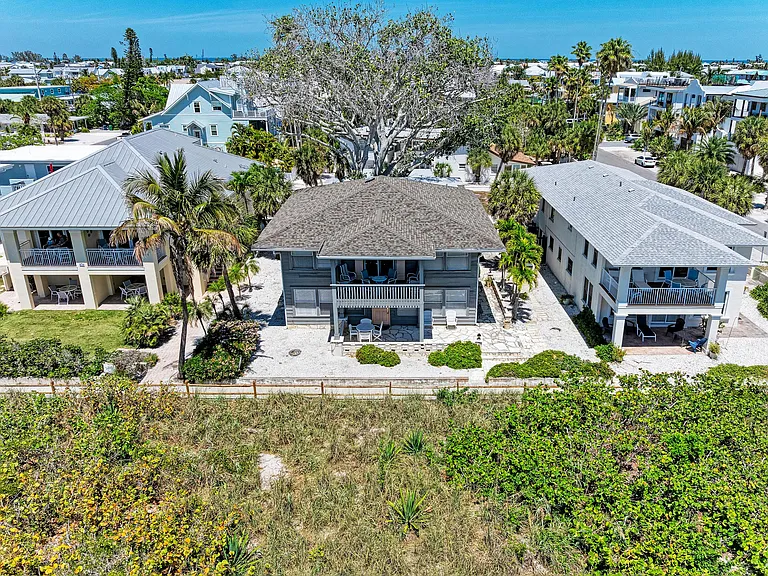 102 Palmetto Ave — Photo 57