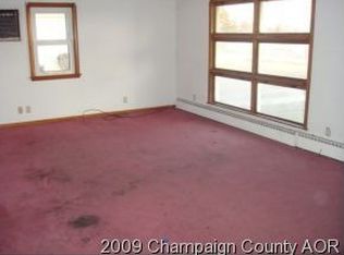 318 W Weldon St, Roberts, IL 60962